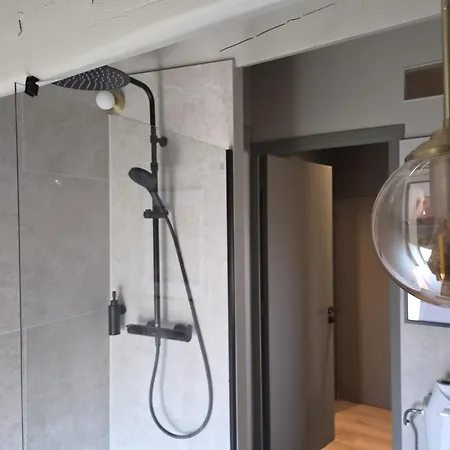 Gide Apartment