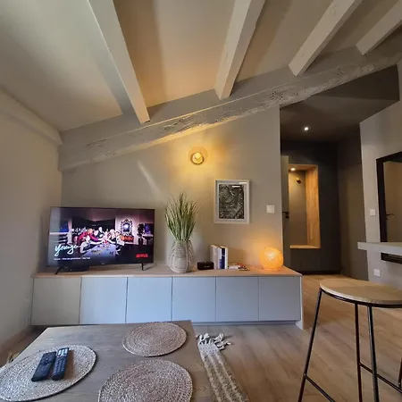 Gide Apartment Uzès